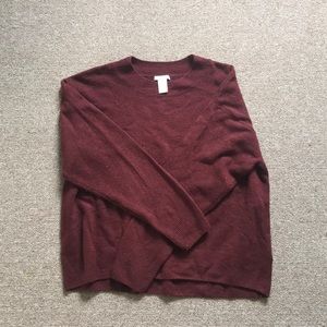 MAROON SWEATER